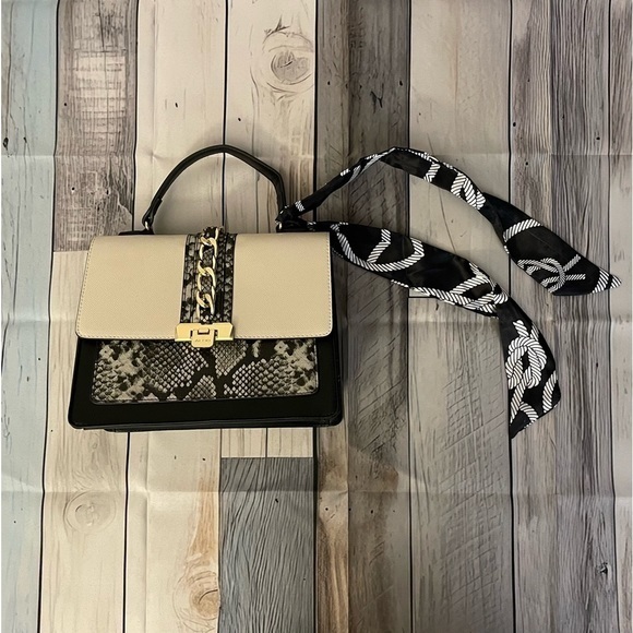 ALDO Cailla Animal Print White Top Satchel and crossbody  NEW - Picture 9 of 10